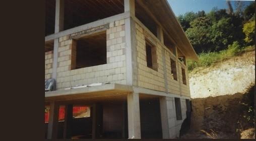 casa indipendente in vendita a Giuliano Teatino