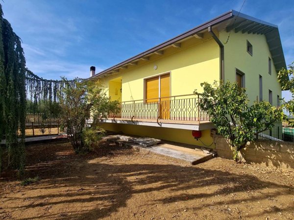 casa indipendente in vendita a Giuliano Teatino in zona San Rocco