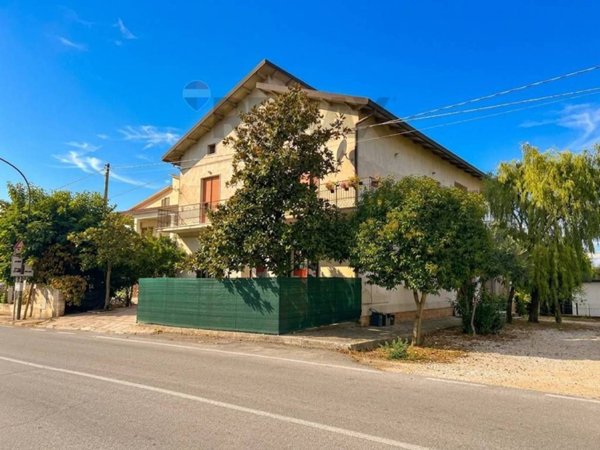 appartamento in vendita a Giuliano Teatino in zona San Rocco