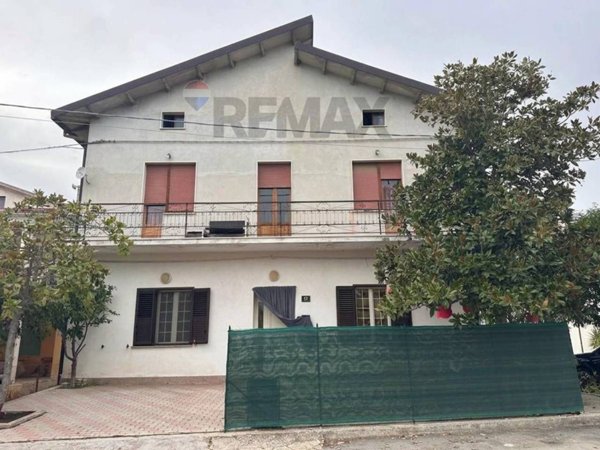 appartamento in vendita a Giuliano Teatino in zona San Rocco