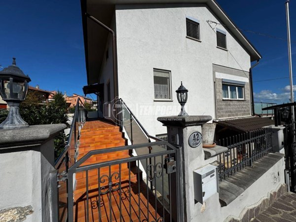 casa indipendente in vendita a Giuliano Teatino in zona San Rocco