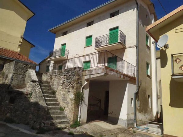 casa indipendente in vendita a Guardiagrele