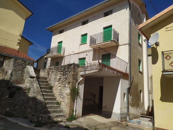 casa indipendente in vendita a Guardiagrele