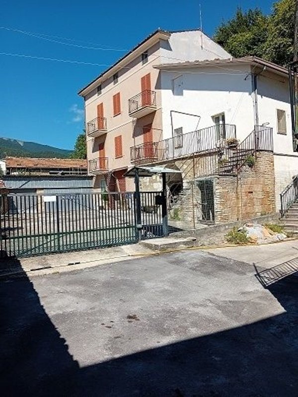 casa indipendente in vendita a Guardiagrele in zona Comino