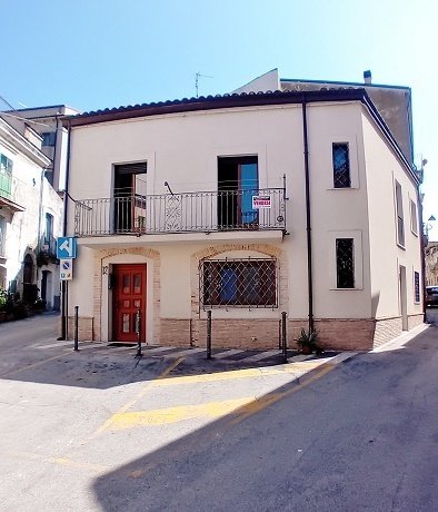 casa indipendente in vendita a Guardiagrele