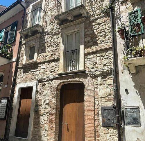 casa indipendente in vendita a Guardiagrele