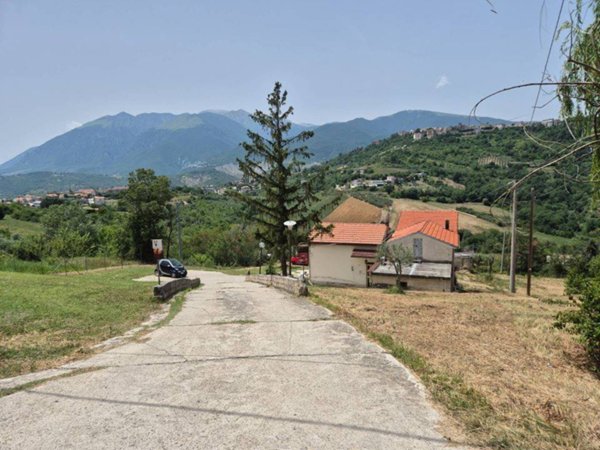casa indipendente in vendita a Guardiagrele