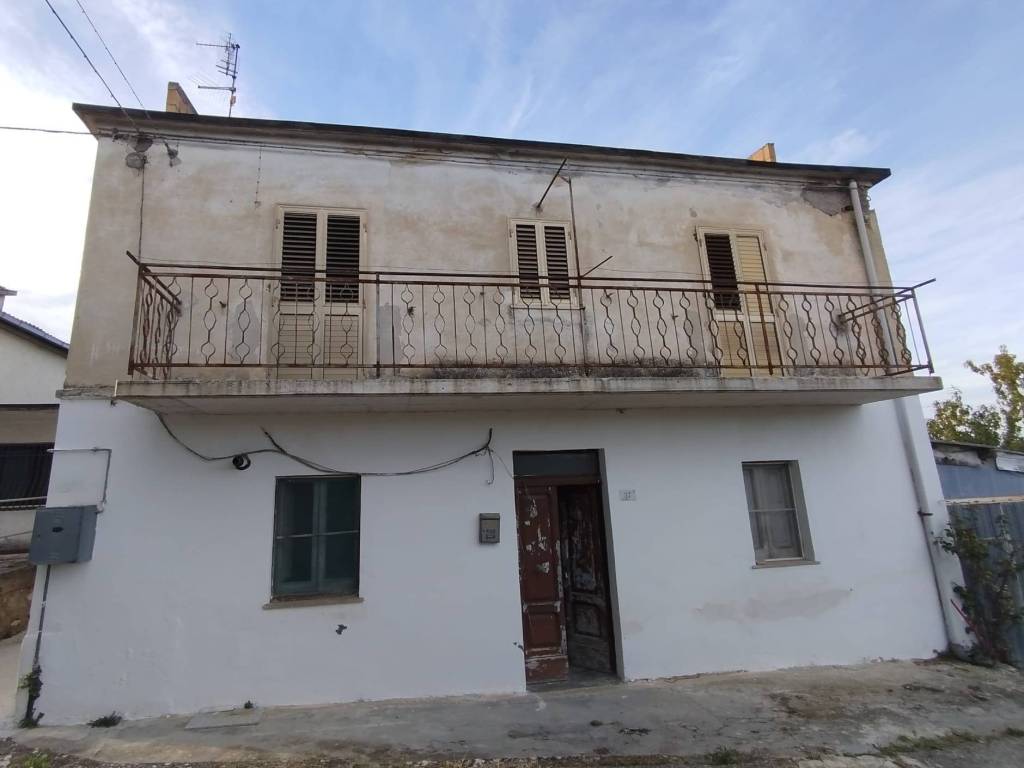 casa indipendente in vendita a Guardiagrele in zona Anello