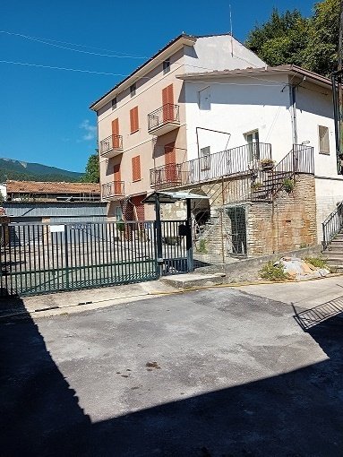 casa indipendente in vendita a Guardiagrele in zona Comino