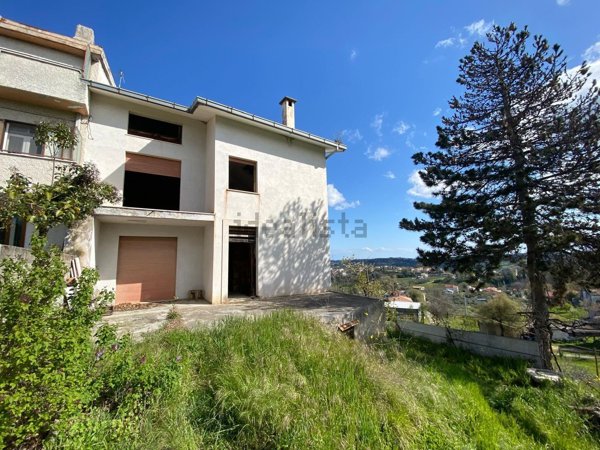 casa indipendente in vendita a Guardiagrele in zona Anello
