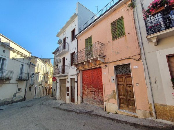 casa indipendente in vendita a Guardiagrele in zona Colle Luna