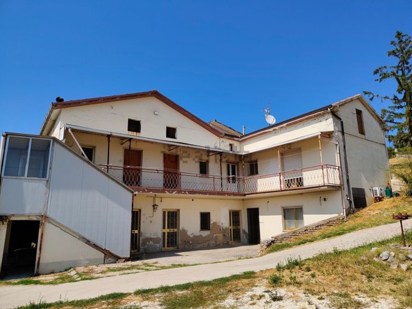 casa indipendente in vendita a Guardiagrele