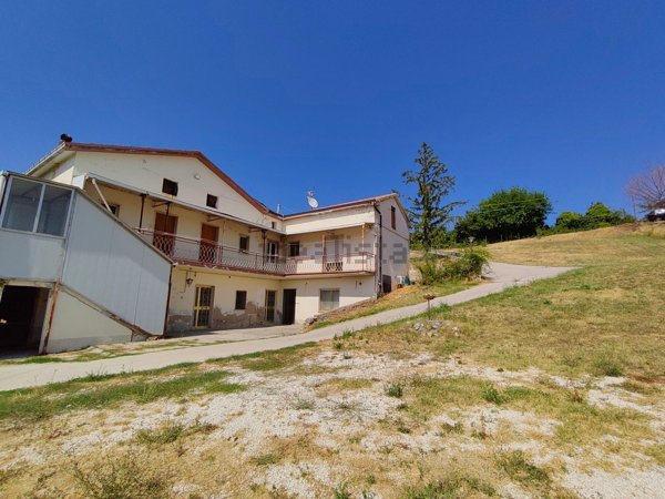 casa indipendente in vendita a Guardiagrele