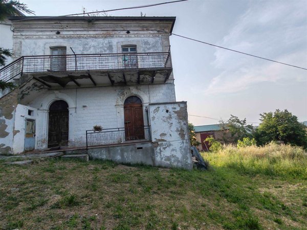 casa semindipendente in vendita a Guardiagrele in zona Colle Spedale