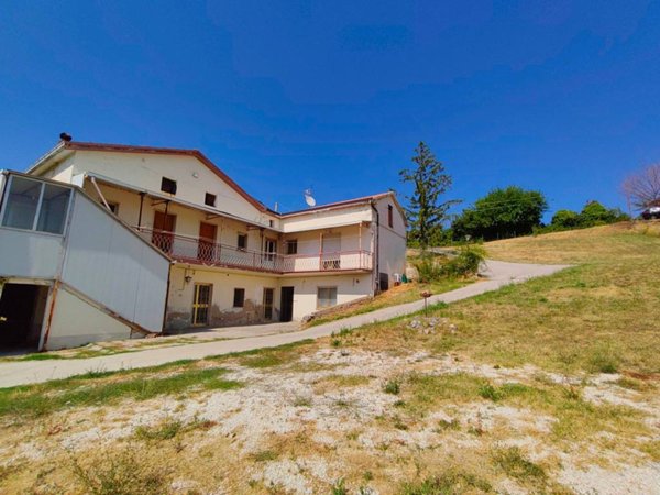 casa indipendente in vendita a Guardiagrele
