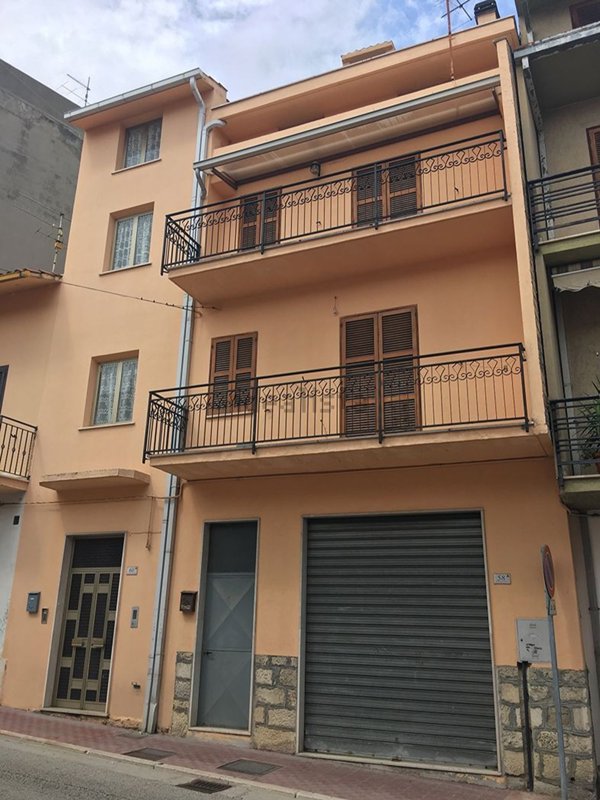 casa indipendente in vendita a Lama dei Peligni