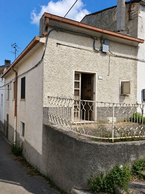 esavano in vendita a Lama dei Peligni