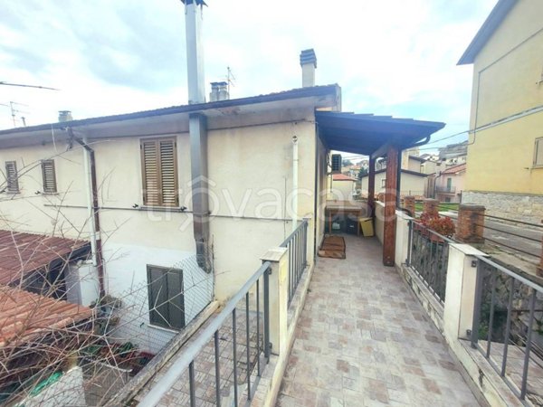 casa indipendente in vendita a Lama dei Peligni