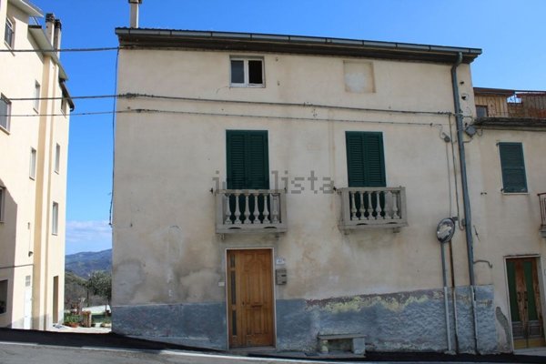 casa indipendente in vendita a Lama dei Peligni