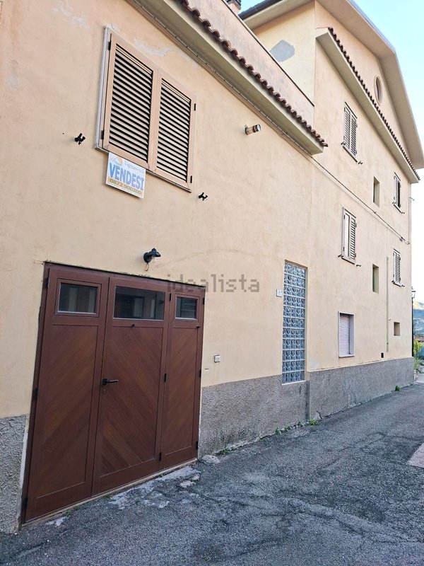 casa indipendente in vendita a Lama dei Peligni in zona Vaccarda