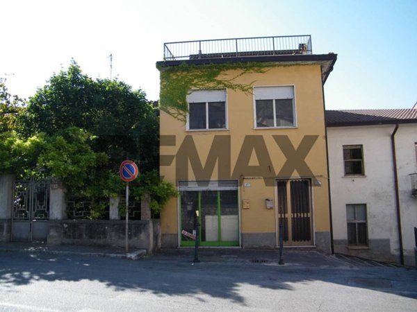 casa indipendente in vendita a Lama dei Peligni in zona Corpi Santi