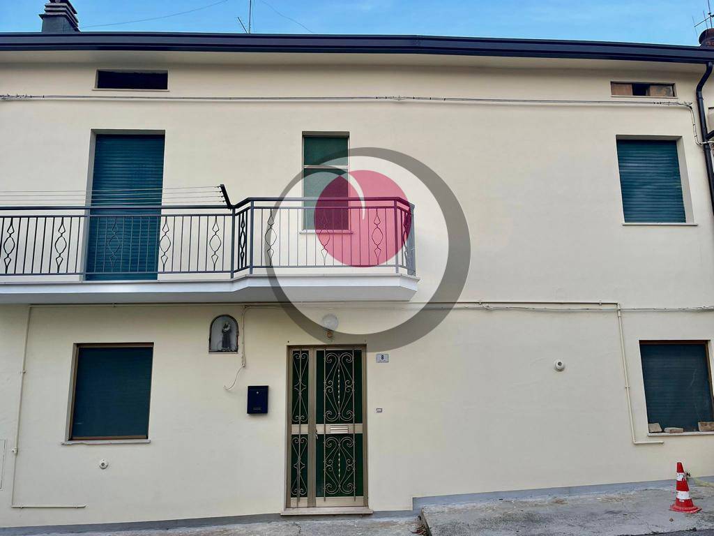 casa indipendente in vendita a Lanciano in zona San Iorio