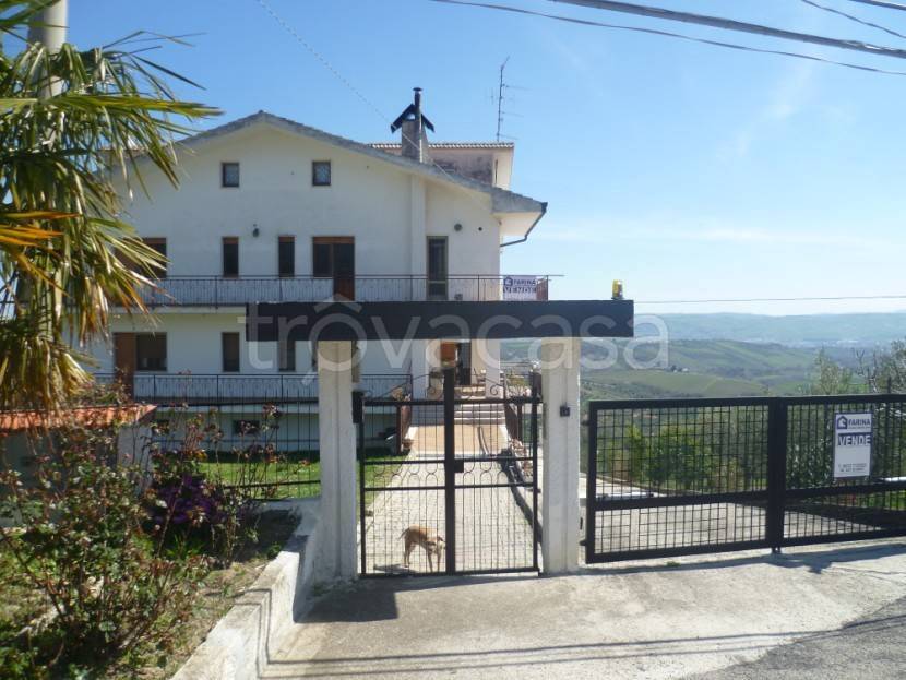 casa indipendente in vendita a Lanciano in zona Villa Elce