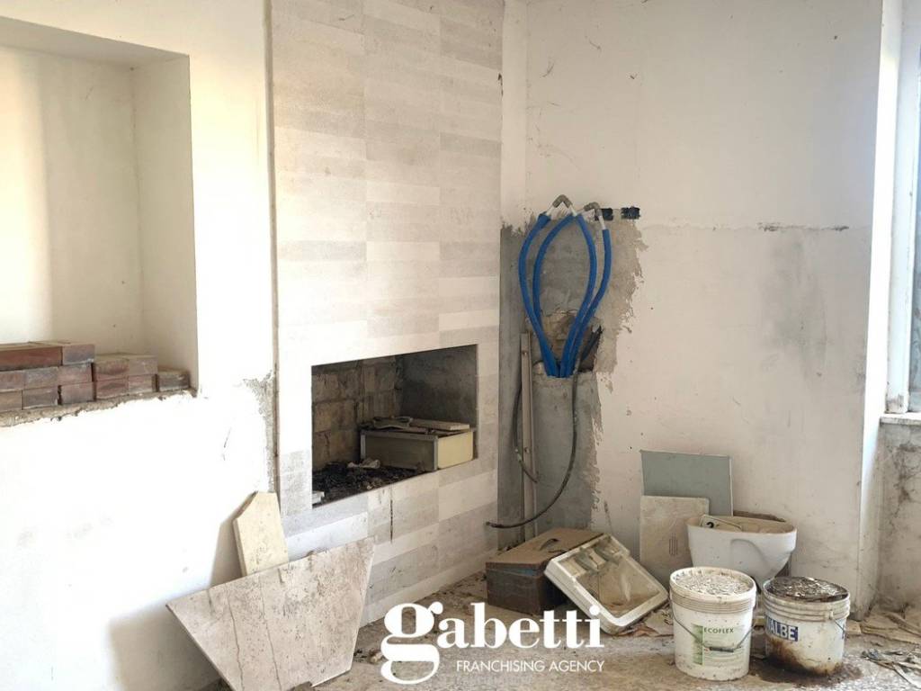 casa indipendente in vendita a Lanciano in zona Marcianese