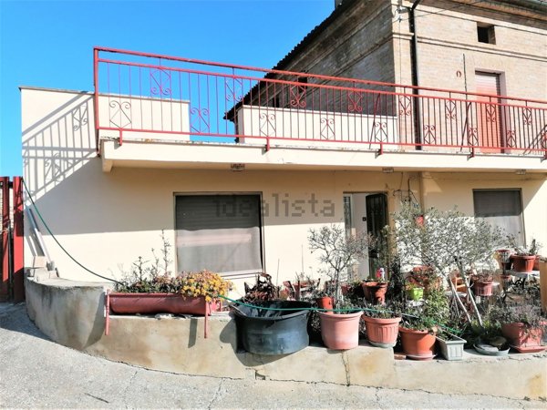 casa indipendente in vendita a Lanciano in zona Santa Maria dei Mesi