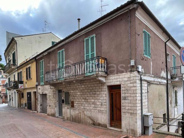 casa indipendente in vendita a Lanciano