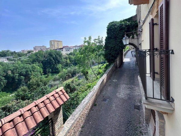 casa indipendente in vendita a Lanciano