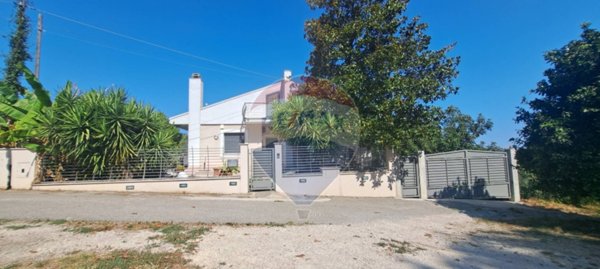 casa indipendente in vendita a Lanciano