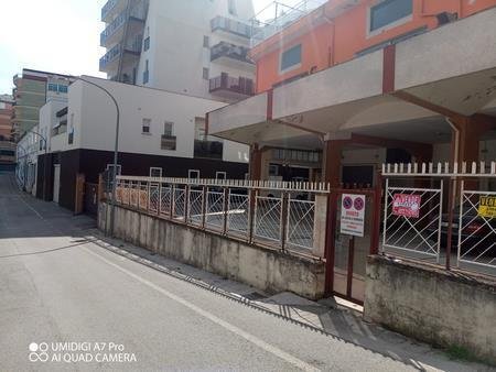 locale di sgombero in vendita a Lanciano