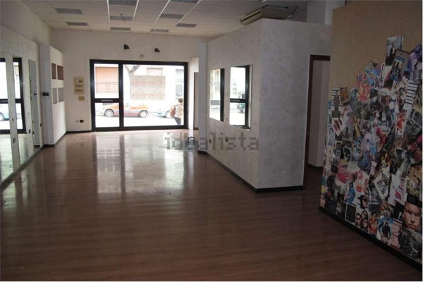 locale commerciale in vendita a Lanciano