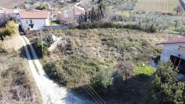 casa indipendente in vendita a Lanciano in zona Marcianese