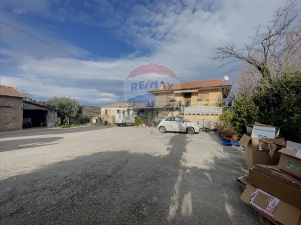 casa indipendente in vendita a Lanciano