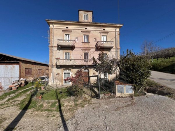 casa indipendente in vendita a Lanciano in zona Torre Marino