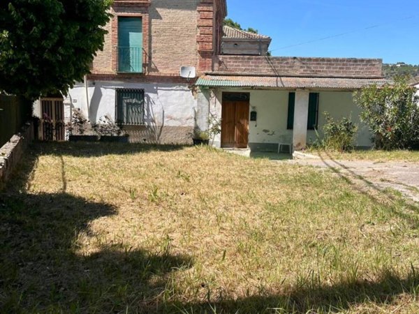 casa indipendente in vendita a Lanciano