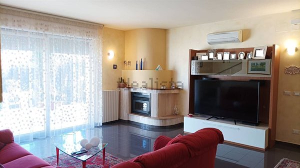 casa indipendente in vendita a Lanciano
