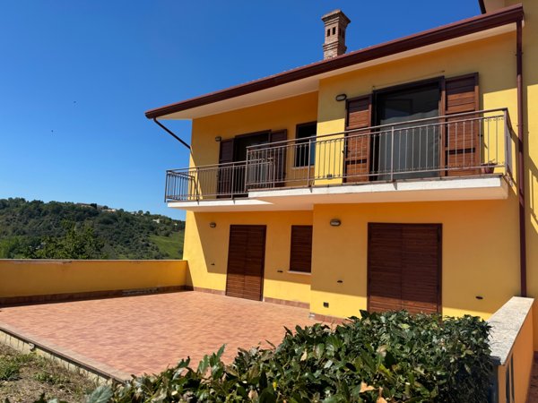 casa indipendente in vendita a Lanciano in zona Sant'Egidio