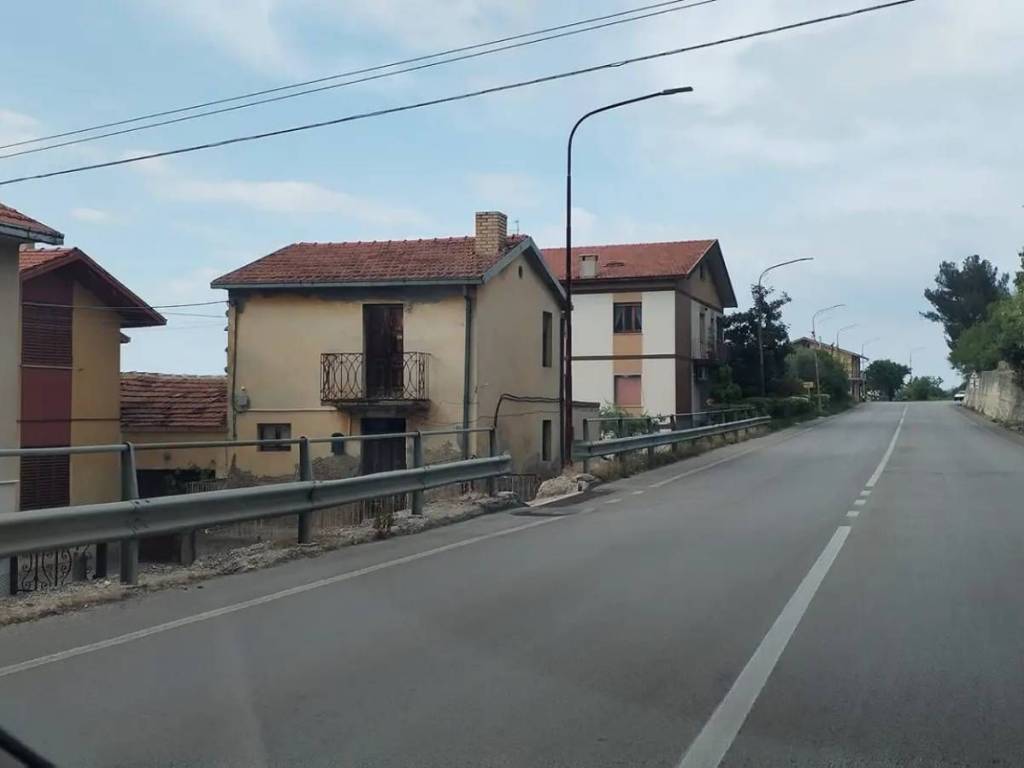 casa indipendente in vendita a Lanciano in zona Torre Marino