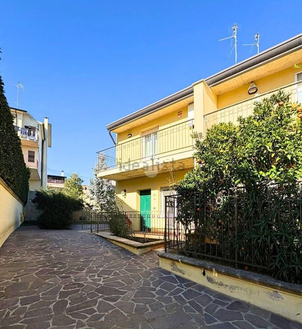 casa indipendente in vendita a Lanciano in zona Villa Stanazzo