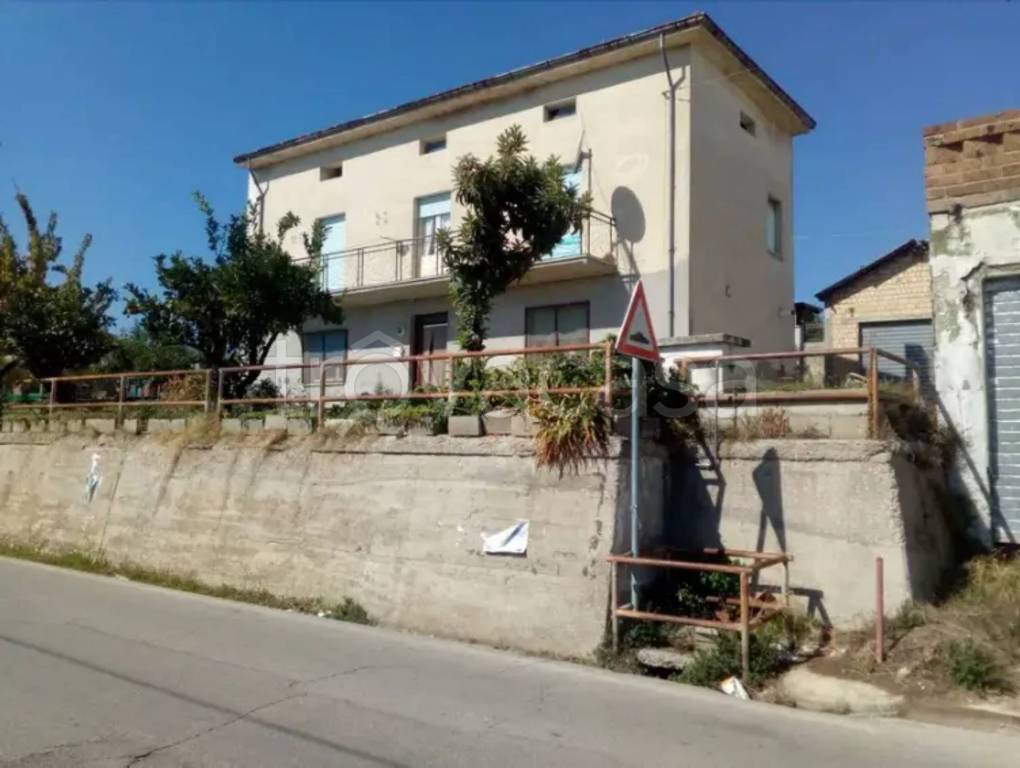 casa indipendente in vendita a Lanciano in zona Sant'Amato