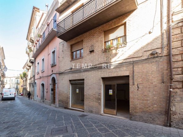 negozio in vendita a Lanciano