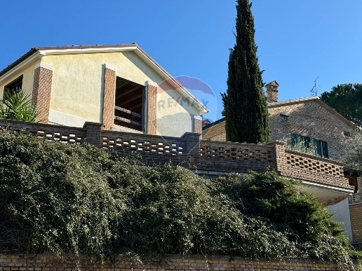 casa indipendente in vendita a Lanciano