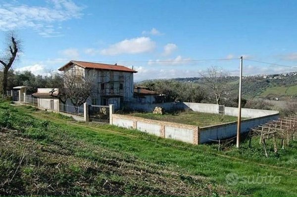 quadrivano in vendita a Lanciano
