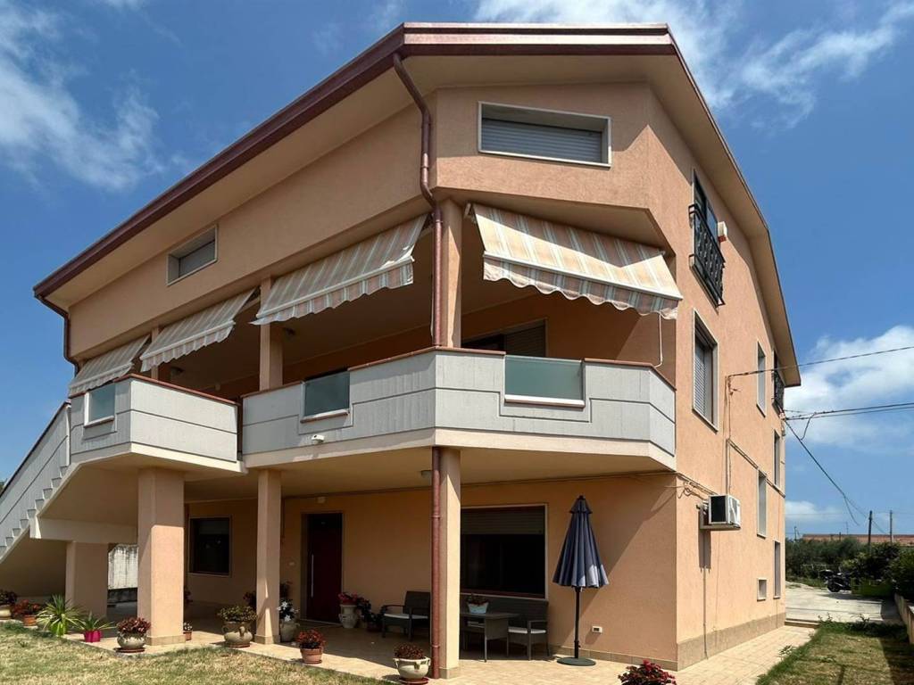 casa indipendente in vendita a Lanciano in zona Costa di Chieti