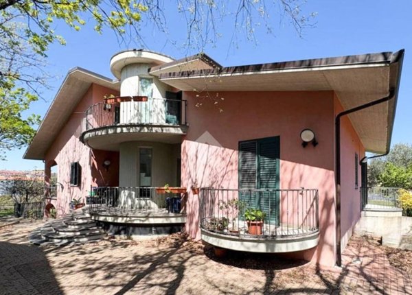 casa indipendente in vendita a Lanciano