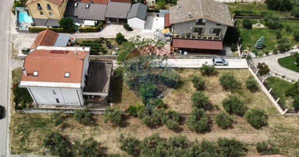 casa indipendente in vendita a Lanciano in zona Costa di Chieti