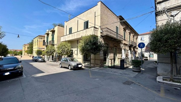 locale commerciale in vendita a Lanciano